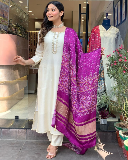Embroidary Print Kurti With Pant and Beautiful Printed Dupatta