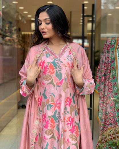 Pink Printed Kurta Set With Chanderi Dupatta With Pant Pair