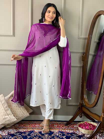 Designer Kurta set with Knee Bottom Pant and Plain Dupatta